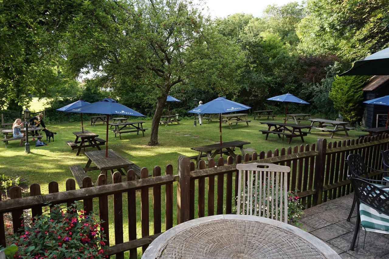 مبيت وإفطار ديدكوت The Red Lion Pub & Kitchen المظهر الخارجي الصورة