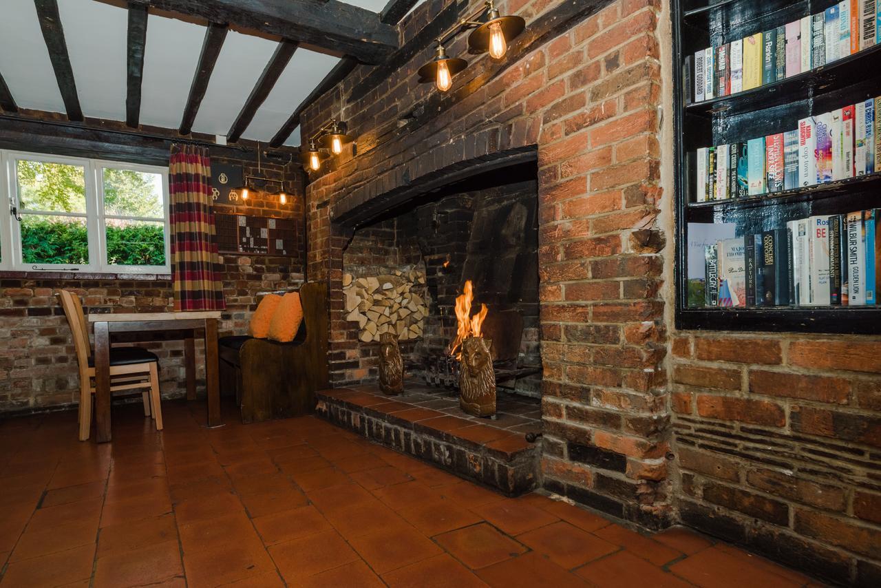 مبيت وإفطار ديدكوت The Red Lion Pub & Kitchen المظهر الخارجي الصورة